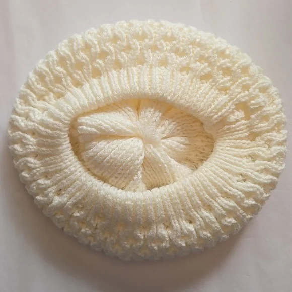 Vintage 70s 80s Knit Hat Pom Pom Pale Ivory Soft Off White - Picture 5 of 7